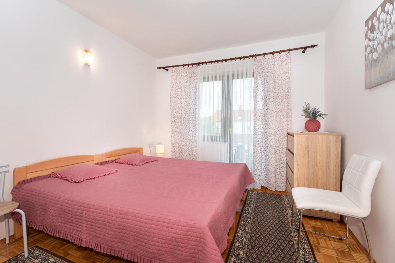 קרק Apartment Drago *Cosy & Close To The Beach! מראה חיצוני תמונה