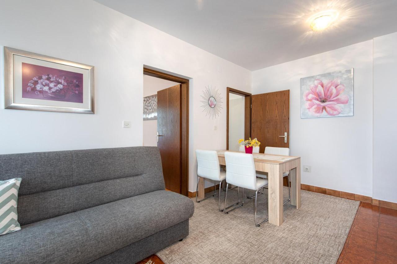קרק Apartment Drago *Cosy & Close To The Beach! מראה חיצוני תמונה