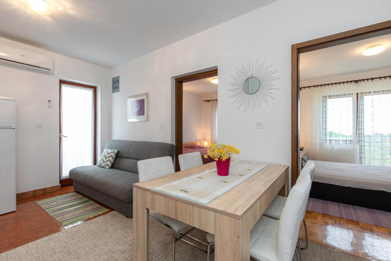 קרק Apartment Drago *Cosy & Close To The Beach! מראה חיצוני תמונה