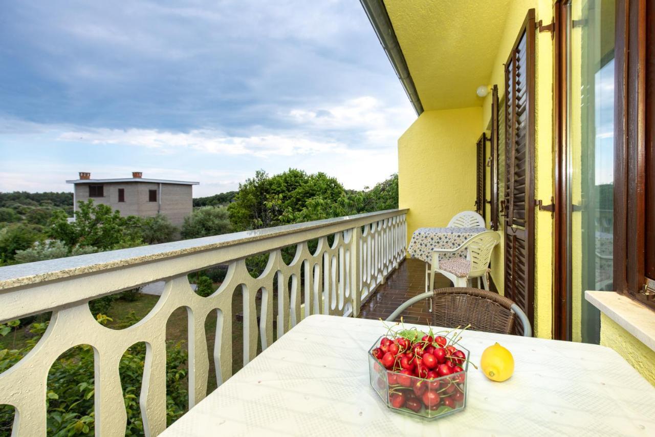 קרק Apartment Drago *Cosy & Close To The Beach! מראה חיצוני תמונה